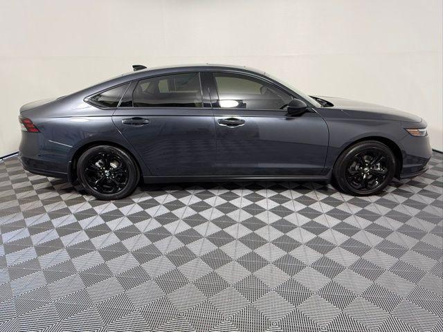 Photo of 2025 Meteorite Gray Metallic Honda Accord