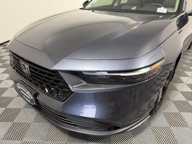 Photo of 2025 Meteorite Gray Metallic Honda Accord