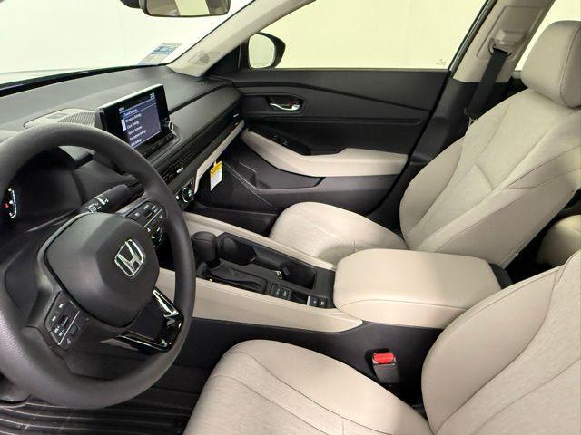 Photo of 2025 Meteorite Gray Metallic Honda Accord