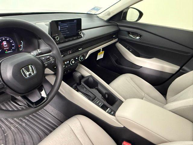 Photo of 2025 Meteorite Gray Metallic Honda Accord