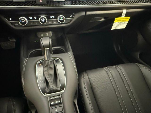 Photo of 2026 Urban Gray Pearl Honda HR-V