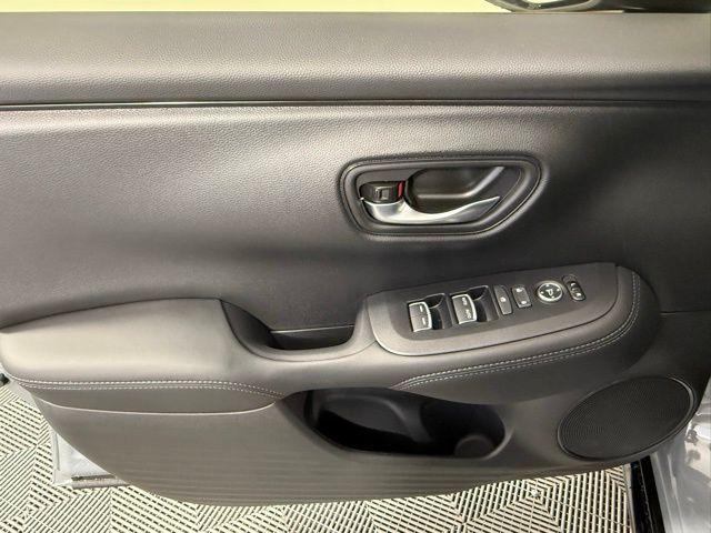Photo of 2026 Urban Gray Pearl Honda HR-V