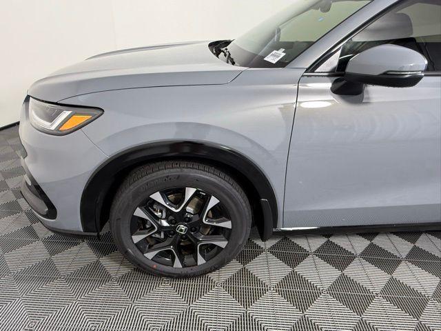 Photo of 2026 Urban Gray Pearl Honda HR-V