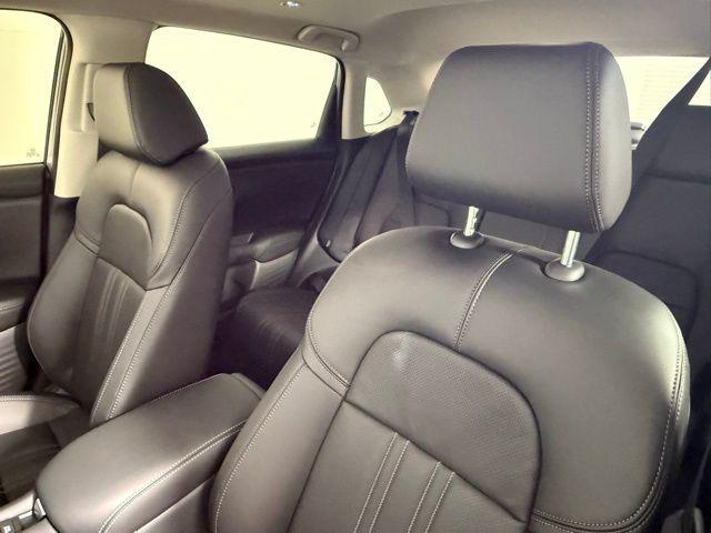 Photo of 2026 Urban Gray Pearl Honda HR-V