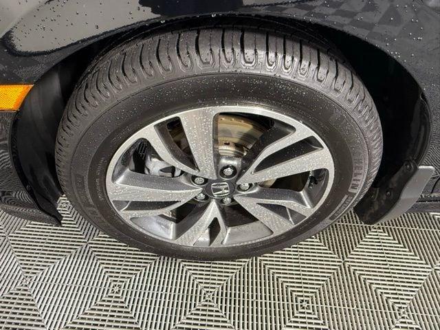 Photo of 2023 Crystal Black Pearl Honda Odyssey