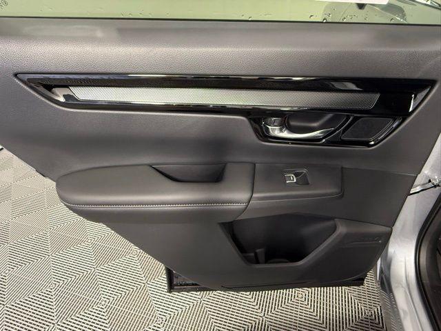 Photo of 2026 Solar Silver Metallic Honda CR-V
