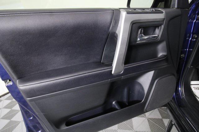 Photo of 2018 Nautical Blue Metallic Toyota 4Runner
