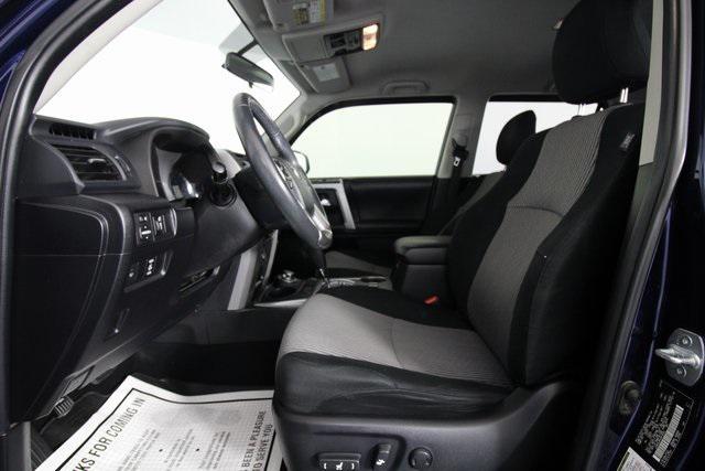 Photo of 2018 Nautical Blue Metallic Toyota 4Runner