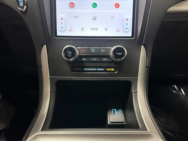 Photo of 2024 Carbonized Gray Ford Edge