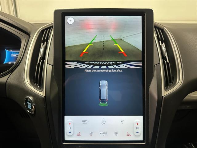 Photo of 2024 Carbonized Gray Ford Edge