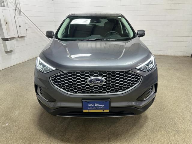 Photo of 2024 Carbonized Gray Ford Edge