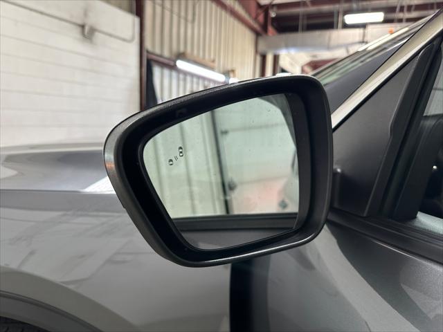 Photo of 2024 Carbonized Gray Metallic Ford Escape