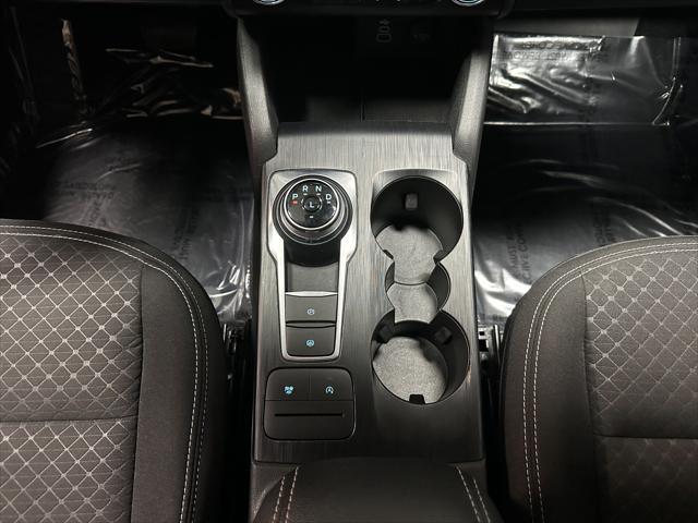 Photo of 2024 Carbonized Gray Metallic Ford Escape
