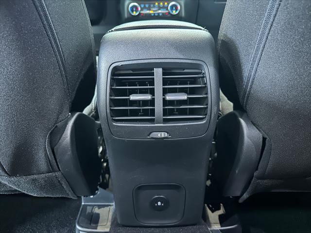 Photo of 2024 Carbonized Gray Metallic Ford Escape
