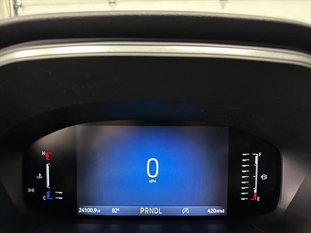 Photo of 2024 Carbonized Gray Metallic Ford Escape