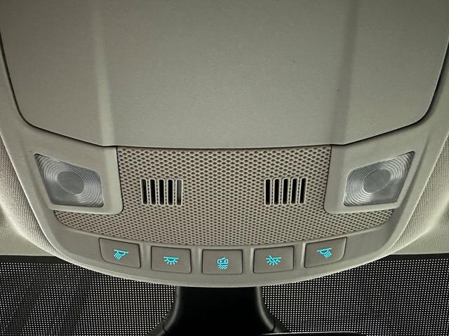 Photo of 2024 Agate Black Metallic Ford Edge