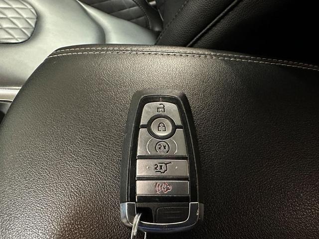 Photo of 2024 Agate Black Metallic Ford Edge