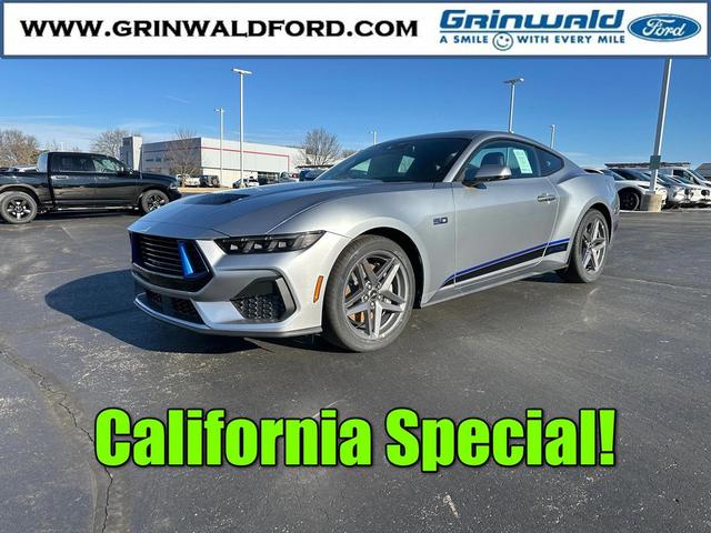 Photo of 2025 Iconic Silver Metallic Ford Mustang