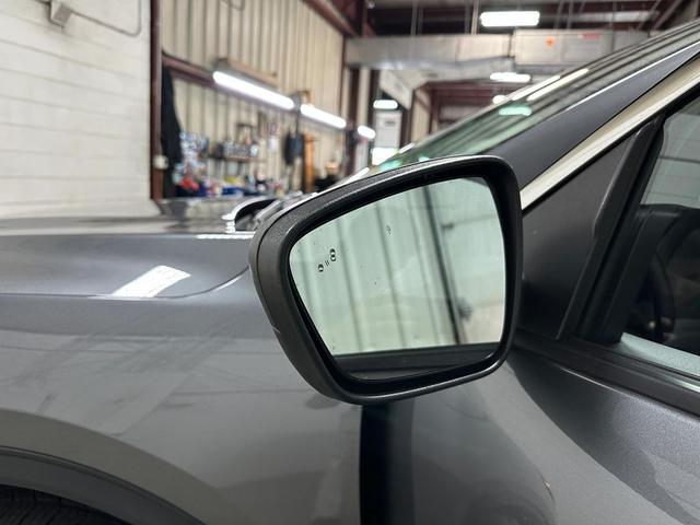 Photo of 2024 Carbonized Gray Metallic Ford Escape