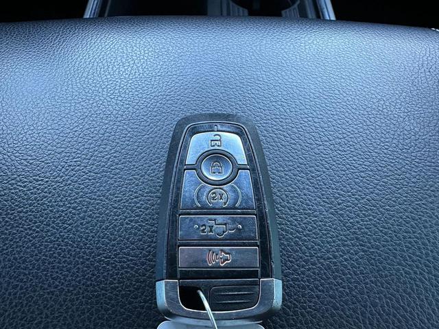 Photo of 2019 Blue Jeans Metallic Ford F-250