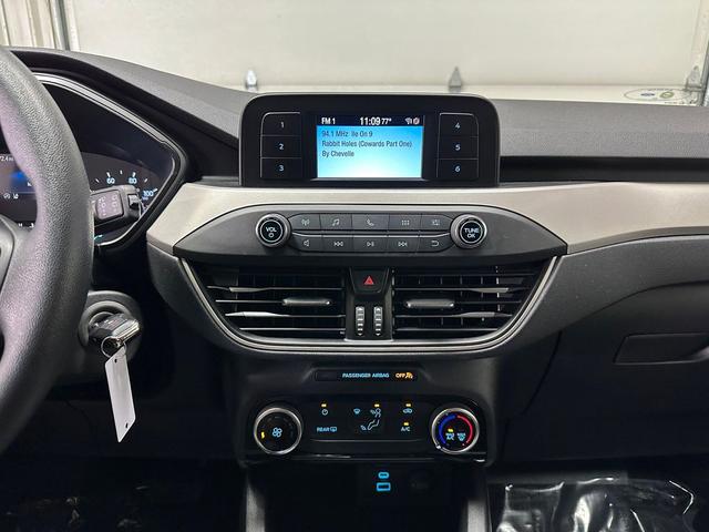 Photo of 2022 Carbonized Gray Ford Escape