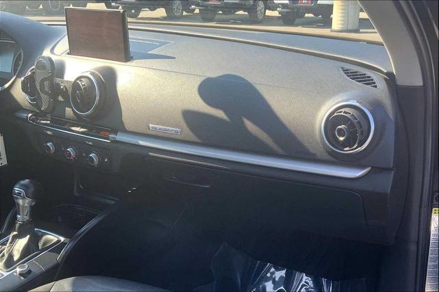 Photo of 2015 Brilliant Black Audi A3