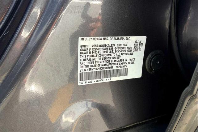 Photo of 2017 Modern Steel Metallic Honda Pilot