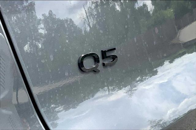 Photo of 2025 Tambora Gray Metallic Audi Q5