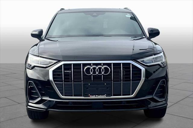 Photo of 2025 Mythos Black Metallic Audi Q3