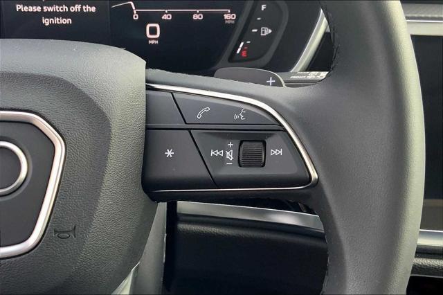Photo of 2025 Mythos Black Metallic Audi Q3