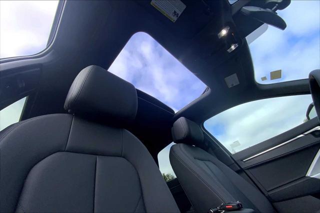 Photo of 2025 Mythos Black Metallic Audi Q3