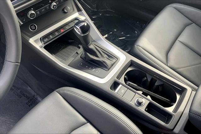 Photo of 2025 Mythos Black Metallic Audi Q3
