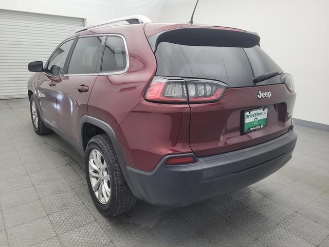 Photo of 2019 Velvet Red Pearlcoat Jeep Cherokee