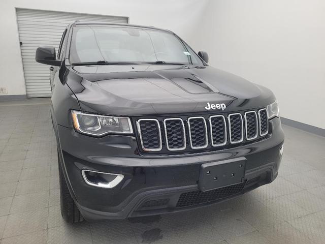 Photo of 2018 Diamond Black Crystal Pearlcoat Jeep Grand Cherokee