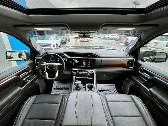 Photo of 2024 Onyx Black GMC Sierra 1500