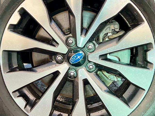 Photo of 2017 Crystal Black Silica Subaru Outback