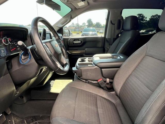 Photo of 2019 Black Chevrolet Silverado 1500