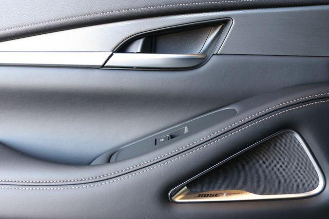 Photo of 2024 Grand Blue INFINITI QX60