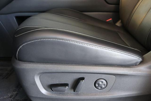 Photo of 2024 Grand Blue INFINITI QX60