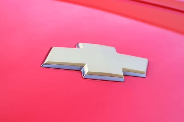 Photo of 2005 Redline Red Chevrolet SSR