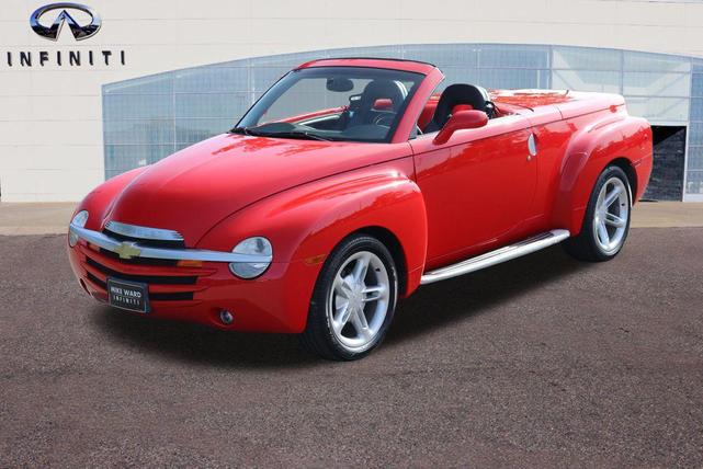 Photo of 2005 Redline Red Chevrolet SSR
