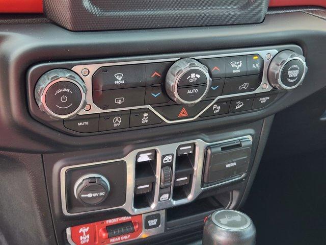 Photo of 2020 Black Clearcoat Jeep Wrangler Unlimited