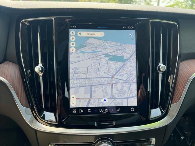 Photo of 2025 Onyx Black Metallic Volvo S60