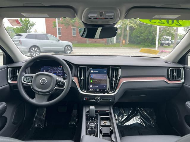 Photo of 2025 Onyx Black Metallic Volvo S60