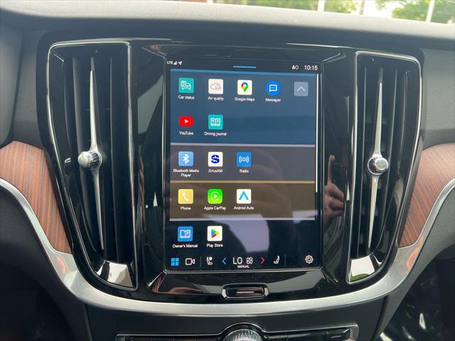 Photo of 2025 Onyx Black Metallic Volvo S60