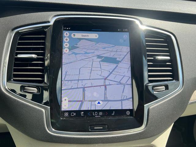 Photo of 2024 Onyx Black Metallic Volvo XC90