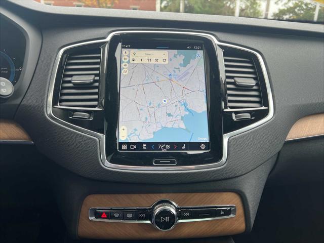 Photo of 2025 GREY Volvo XC90 Plug-In Hybrid