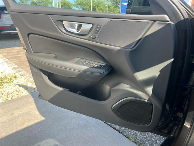 Photo of 2025 Platinum Grey Metallic Volvo S60