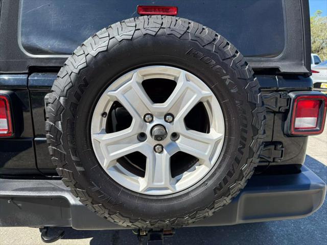 Photo of 2021 Black Jeep Wrangler Unlimited