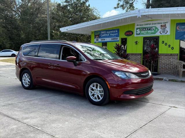 2020 Chrysler Voyager